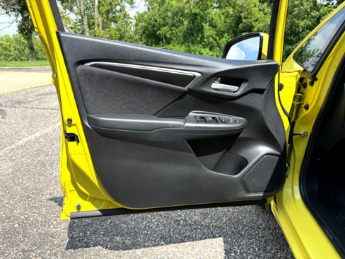 Used 2017 Honda Fit EX image 11