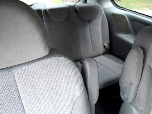 Used 2012 Kia Sedona LX image 21