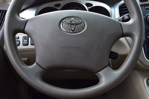Used 2005 Toyota Highlander 4WD V6 w/ 3rd Row image 28