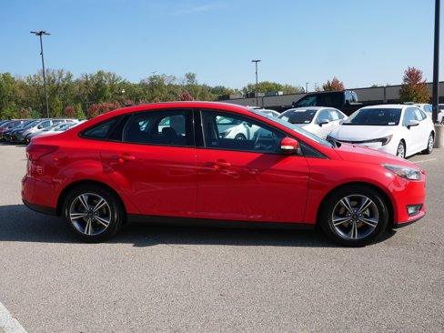 Used 2017 Ford Focus SE image 8