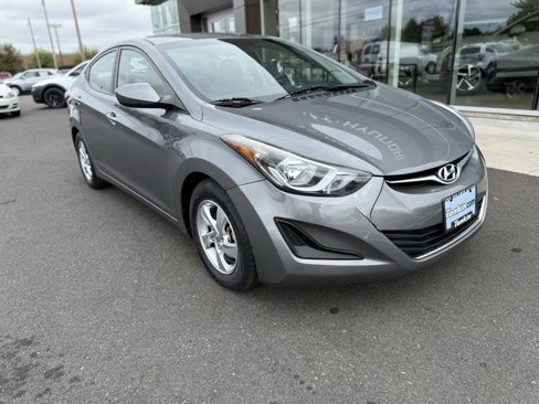 Used 2014 Hyundai Elantra SE image 3