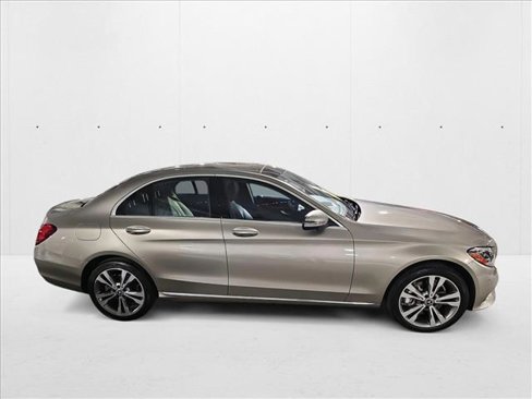 Used 2021 Mercedes-Benz C 300 4MATIC Sedan image 4