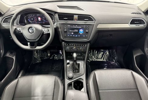 Used 2021 Volkswagen Tiguan SEL image 12