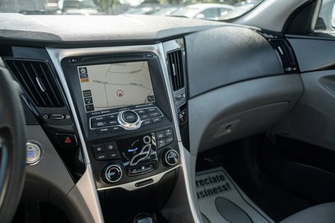 Used 2013 Hyundai Sonata Limited w/ Premium Pkg image 20