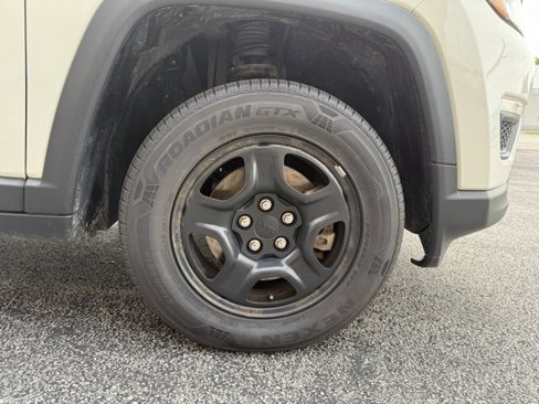 Used 2019 Jeep Compass Sport image 11