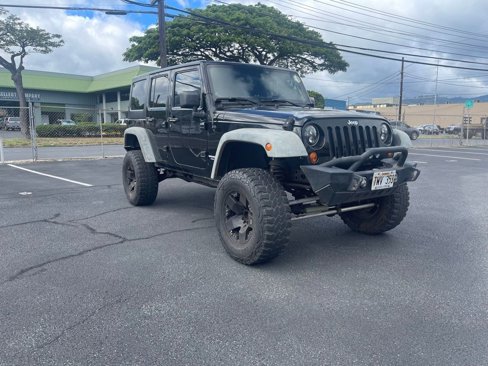 Used 2012 Jeep Wrangler Unlimited Rubicon w/ Connectivity Group image 6