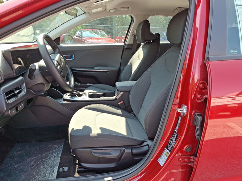 New 2025 Kia K4 LXS image 12