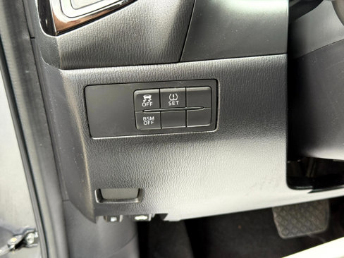 Used 2015 MAZDA MAZDA3 i Touring image 18