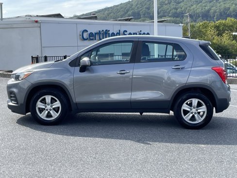 Used 2020 Chevrolet Trax LS image 4