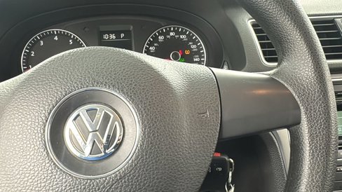 Used 2013 Volkswagen Passat 2.5 S image 21