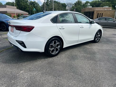 Used 2021 Kia Forte LXS image 2