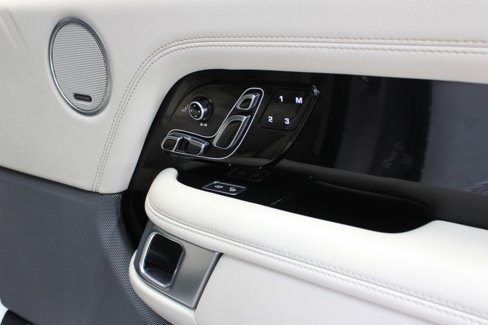 Used 2019 Land Rover Range Rover Supercharged image 46