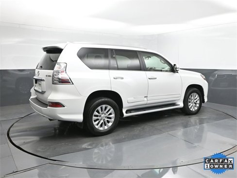 Used 2017 Lexus GX 460 image 15