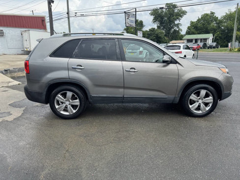 Used 2013 Kia Sorento EX image 11