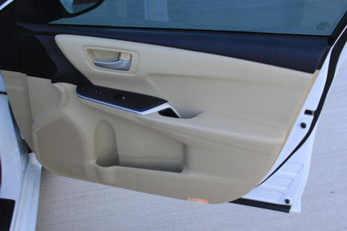 Used 2015 Toyota Camry LE image 22