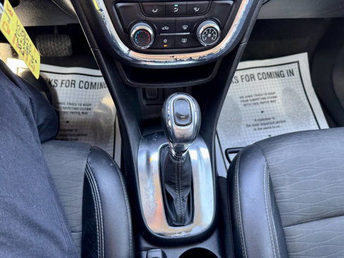Used 2015 Buick Encore FWD image 21