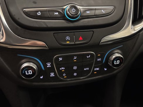 Used 2022 Chevrolet Equinox LT image 13