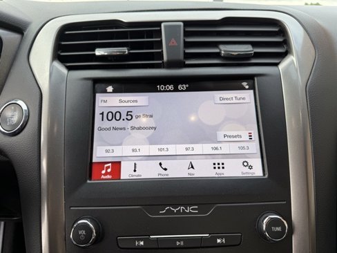 Used 2019 Ford Fusion SE image 28
