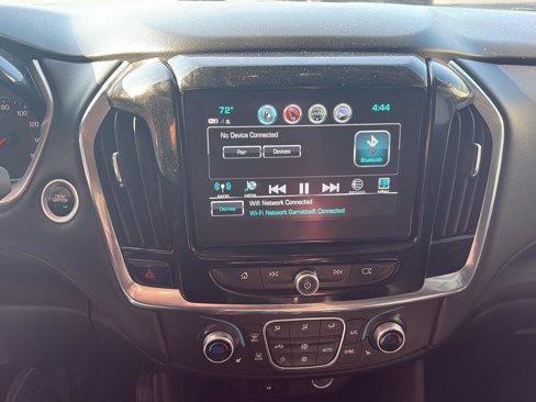 Used 2018 Chevrolet Traverse LT image 18