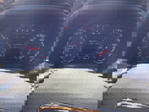 Used 2019 GMC Acadia SLE image 18
