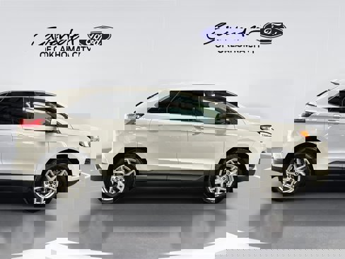 Used 2024 Ford Edge SEL image 9