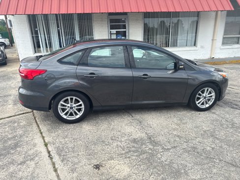 Used 2016 Ford Focus SE image 8
