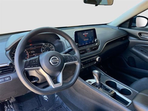 Used 2022 Nissan Altima 2.5 SV image 9