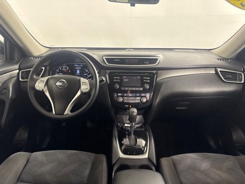 Used 2016 Nissan Rogue SV image 23
