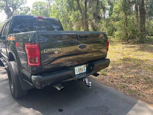Used 2015 Ford F150 XLT w/ Equipment Group 302A Luxury image 8