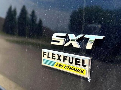 Used 2014 Dodge Grand Caravan SXT image 6