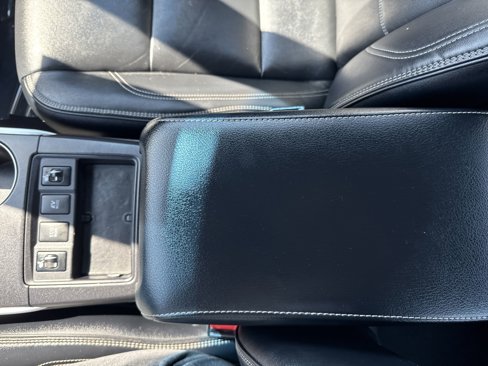 Used 2016 Toyota Camry LE image 30
