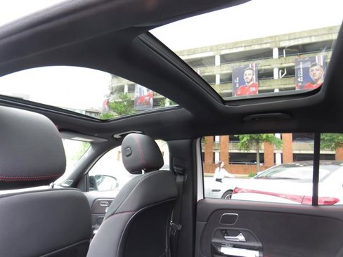 Certified 2024 Mercedes-Benz GLB 250 4MATIC image 22