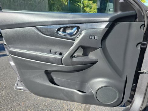 Used 2019 Nissan Rogue SL image 27