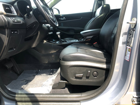 Used 2019 Kia Sorento EX image 28