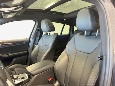 Certified 2024 BMW X4 xDrive30i image 15