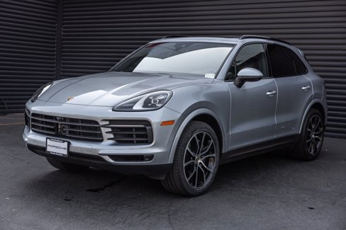 Certified 2023 Porsche Cayenne image 1