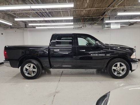 Used 2011 RAM 1500 Big Horn image 4