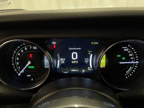 Used 2022 Jeep Wrangler Unlimited Sahara image 12