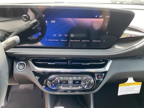 New 2025 Buick Envista Sport Touring w/ Convenience I Package image 18