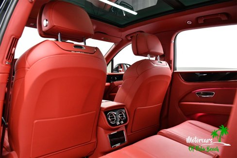 Used 2022 Bentley Bentayga image 42