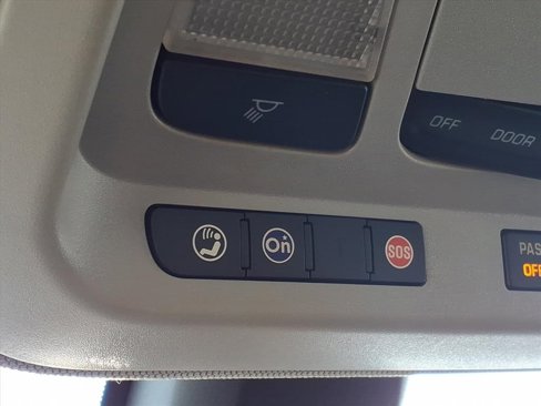 Used 2017 Chevrolet Impala LT image 26