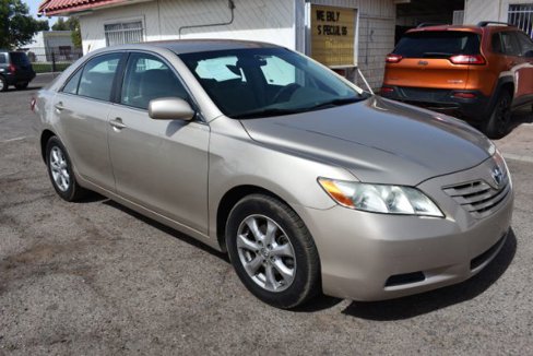 Used 2009 Toyota Camry LE image 2