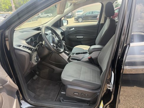 Used 2016 Ford Escape SE image 6