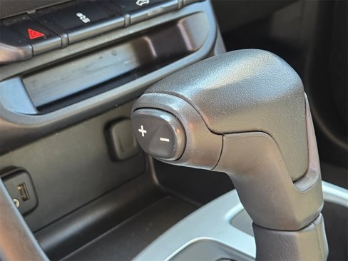 Used 2021 Chevrolet Colorado LT image 30