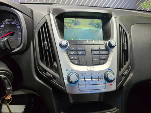 Used 2017 Chevrolet Equinox LS image 22