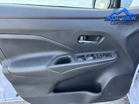 Used 2024 Nissan Versa SV w/ Trunk Package image 15