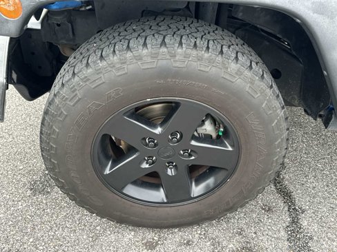 Used 2016 Jeep Wrangler Unlimited Sport image 12