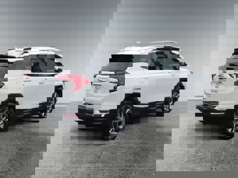 Used 2022 GMC Terrain SLT image 5