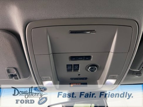 Used 2015 Chevrolet Suburban LTZ image 53