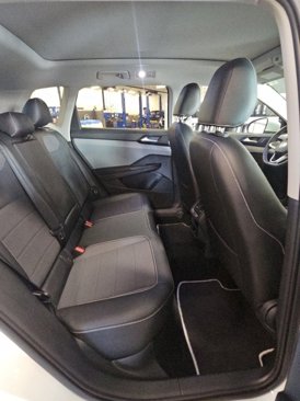 Used 2023 Volkswagen Taos SE w/ Panoramic Sunroof Package image 36